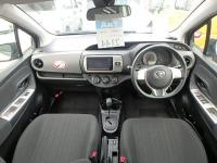 TOYOTA VITZ 2016