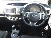 TOYOTA VITZ 2016