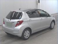 TOYOTA VITZ 2017