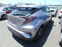 TOYOTA C-HR 2017