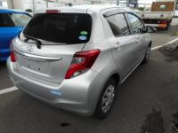 TOYOTA VITZ 2015