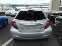 TOYOTA VITZ 2015