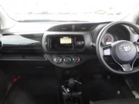 TOYOTA VITZ 2018