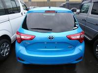 TOYOTA VITZ 2017