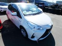 TOYOTA VITZ 2017