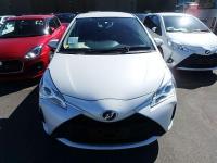 TOYOTA VITZ 2017