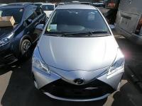 TOYOTA VITZ 2017