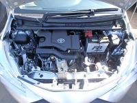 TOYOTA VITZ 2017
