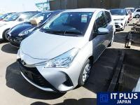 TOYOTA VITZ 2017