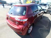 TOYOTA VITZ 2017