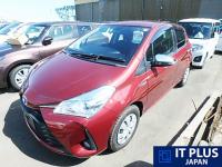 TOYOTA VITZ 2017