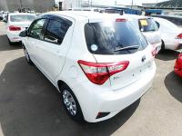 TOYOTA VITZ 2017