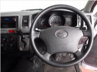 TOYOTA HIACE VAN 2012