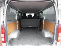 TOYOTA HIACE VAN 2012