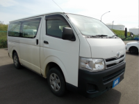 TOYOTA HIACE VAN 2011