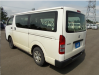 TOYOTA HIACE VAN 2011