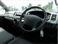 TOYOTA HIACE VAN 2011