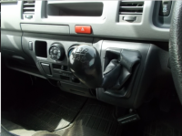 TOYOTA HIACE VAN 2011