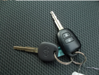 TOYOTA HIACE VAN 2011