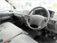 TOYOTA HIACE VAN 2011