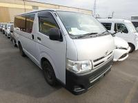 TOYOTA REGIUS VAN 2012