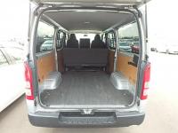 TOYOTA REGIUS VAN 2012