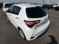 TOYOTA VITZ 2018
