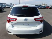 TOYOTA VITZ 2018