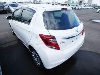 TOYOTA VITZ 2016