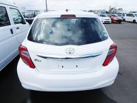 TOYOTA VITZ 2016