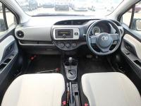TOYOTA VITZ 2016