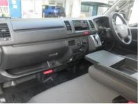 TOYOTA HIACE VAN 2016