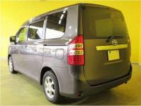 TOYOTA NOAH 2012