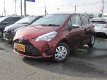 TOYOTA VITZ 2017