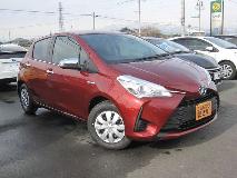 TOYOTA VITZ 2017