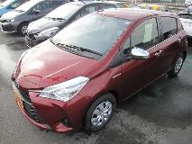 TOYOTA VITZ 2017