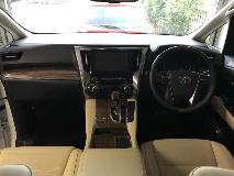 TOYOTA VELLFIRE 2015