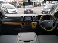 TOYOTA HIACE VAN 2009