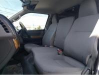 TOYOTA HIACE VAN 2009