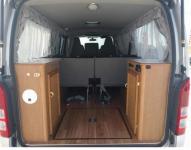 TOYOTA HIACE VAN 2009