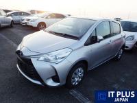TOYOTA VITZ 2017