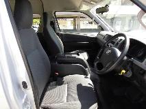 TOYOTA HIACE COMMUTER 2012