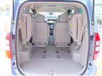 TOYOTA NOAH 2010