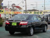 TOYOTA PREMIO 2013