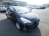 TOYOTA VITZ 2017