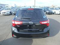 TOYOTA VITZ 2017