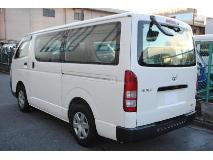 TOYOTA HIACE VAN 2009