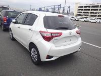 TOYOTA VITZ 2018