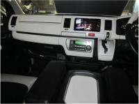 TOYOTA HIACE VAN 2017