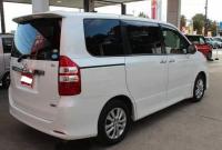 TOYOTA NOAH 2012
